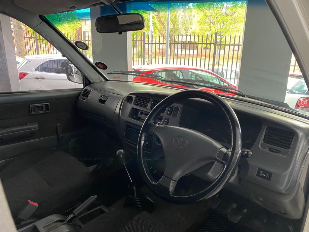 2005 Toyota Condor 3000D TE 7-Seater For Sale!