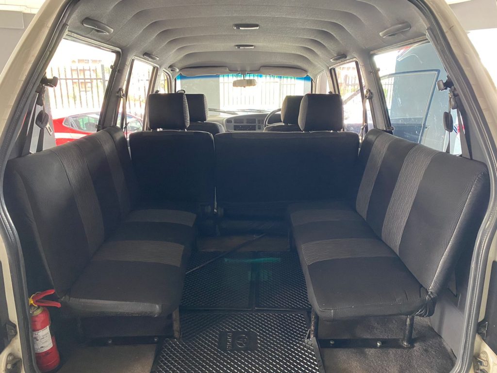 2005 Toyota Condor 3000D TE 7-Seater For Sale!