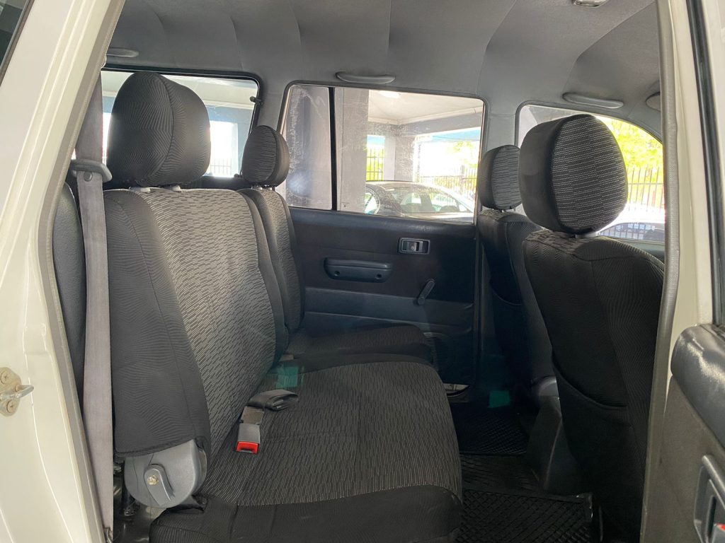 2005 Toyota Condor 3000D TE 7-Seater For Sale!