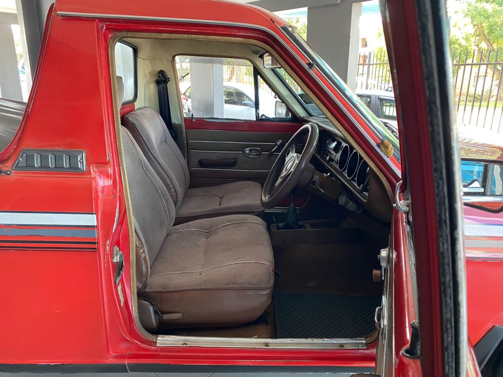 1988 Nissan 1400 SPORT Bakkie For Sale!